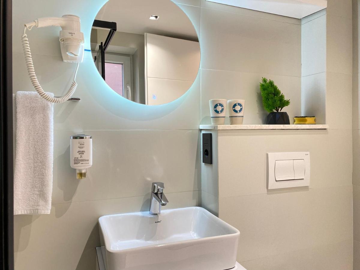 Cozy Apartment In Prishtinë Ngoại thất bức ảnh